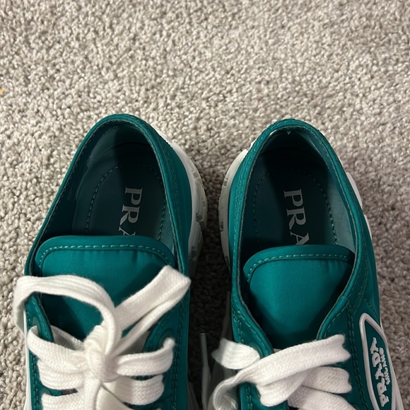 Authentic Prada green low top sneaker nylon - Picture 5 of 5